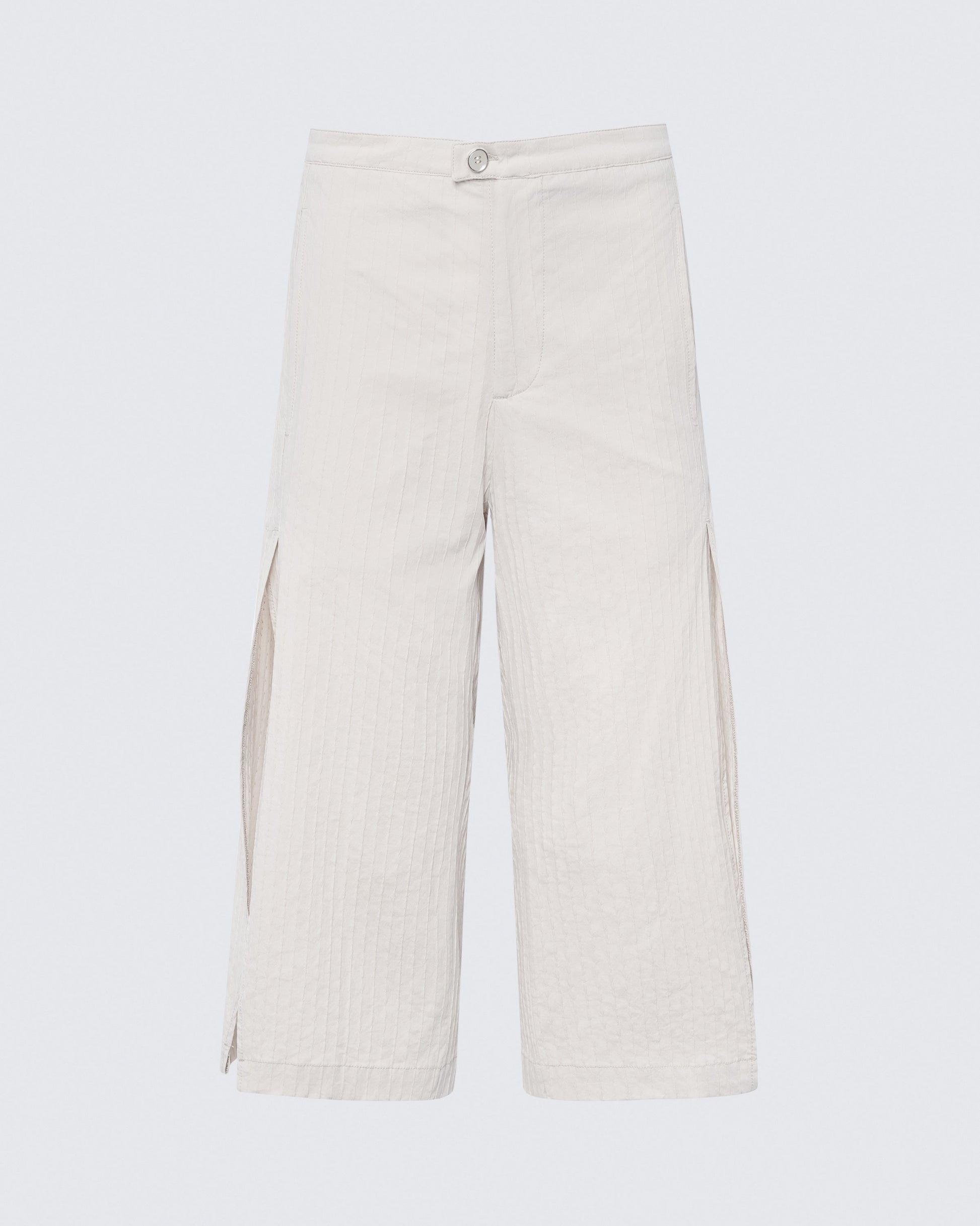 Flatlay of 12Twelve Ease Short in ivory, displaying wide-leg silhouette