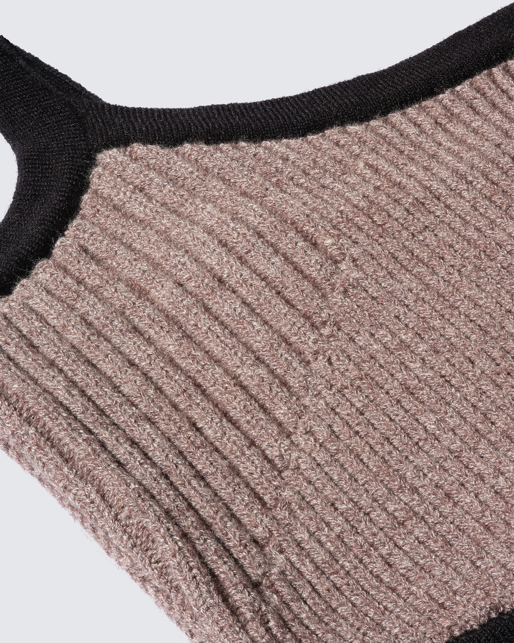 Ribbed knit texture detail of the 12Twelve Frame Knit crop top in Sienna Clay