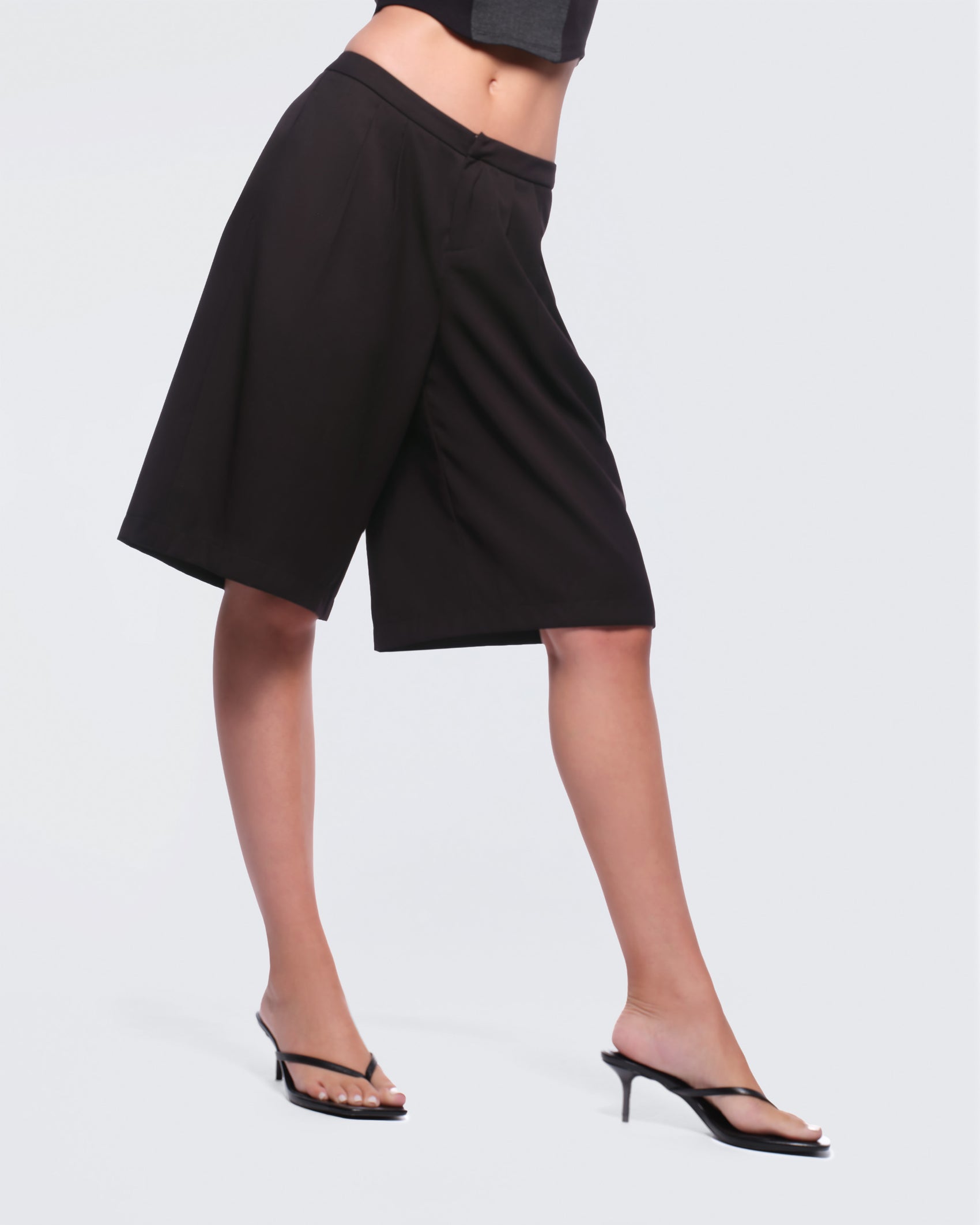 12twelve black wide leg pleat shorts
