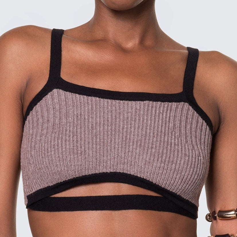 A front view of a model wearing the 12twelve frame knit crop top. 